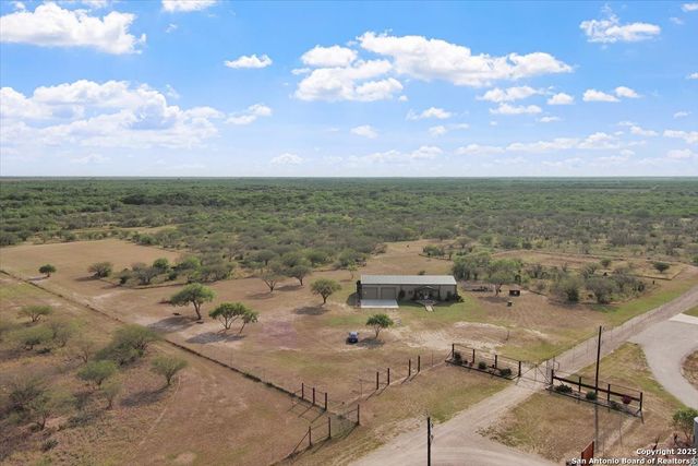 226 Private Rd 3251, Alice, TX 78332