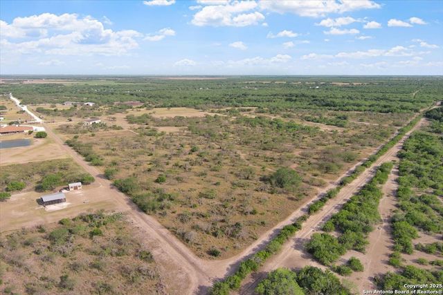 226 Private Rd 3251, Alice, TX 78332