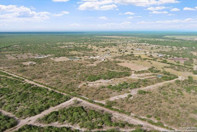 226 Private Rd 3251, Alice, TX 78332