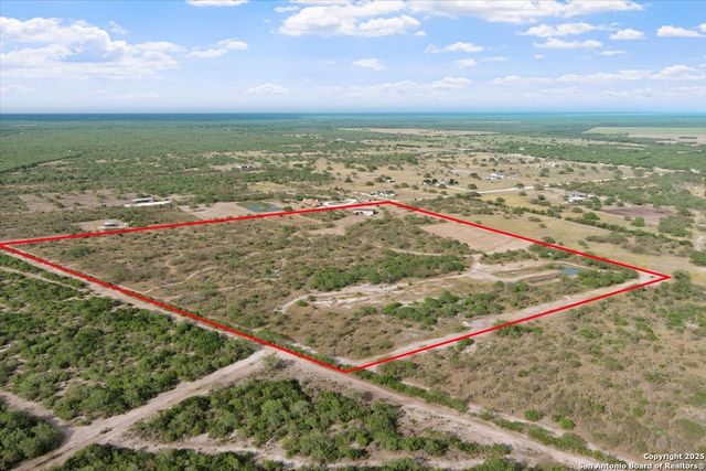226 Private Rd 3251, Alice, TX 78332