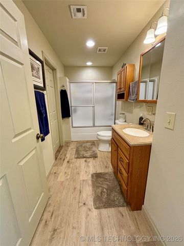 20012 Bald Hill Road, Morris, OK 74445