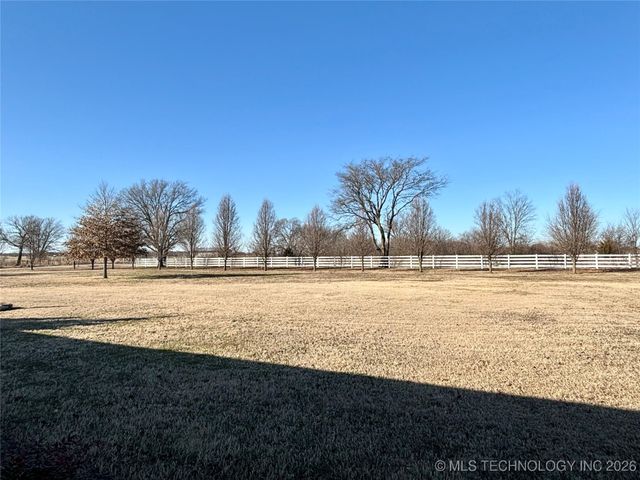 20012 Bald Hill Road, Morris, OK 74445