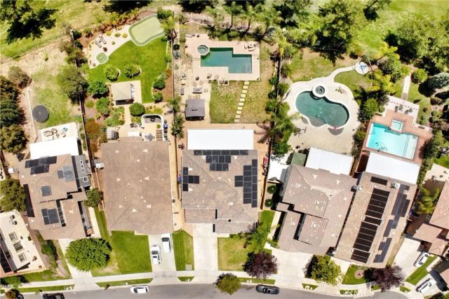 33921 Lake Breeze Drive, Yucaipa, CA 92399