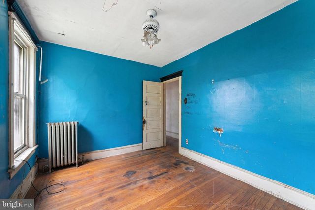 1156 LANGHAM AVE, Camden, NJ 08103