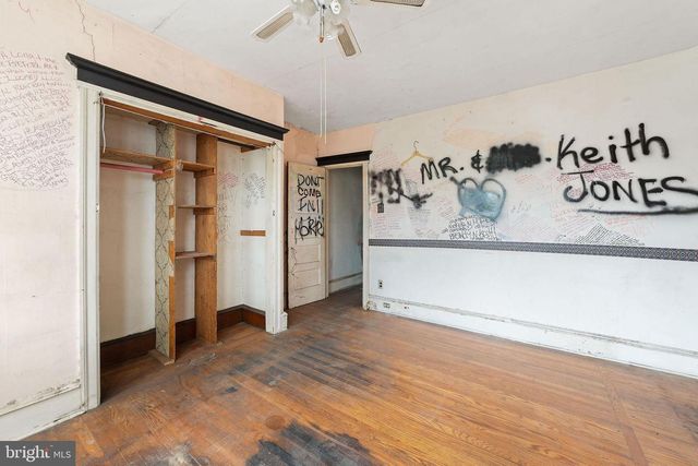 1156 LANGHAM AVE, Camden, NJ 08103