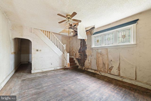 1156 LANGHAM AVE, Camden, NJ 08103