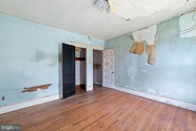 1156 LANGHAM AVE, Camden, NJ 08103