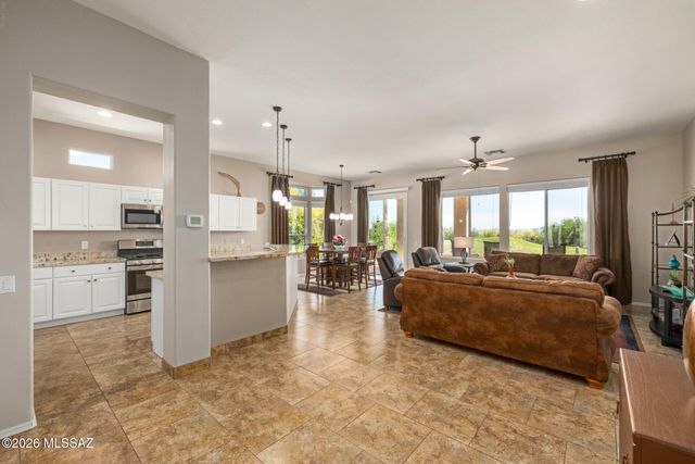 5271 W Sunrise Canyon Place, Marana, AZ 85658