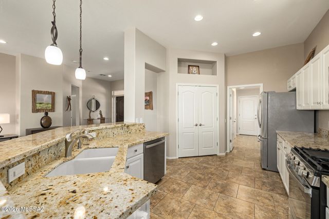 5271 W Sunrise Canyon Place, Marana, AZ 85658