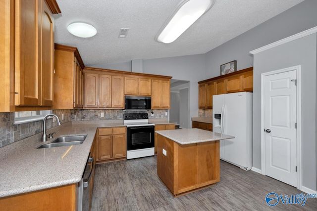 135 Crossing Blvd, Meridianville, AL 35759