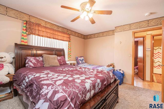 4620 E Hanna Cir Circle, Sioux Falls, SD 57110