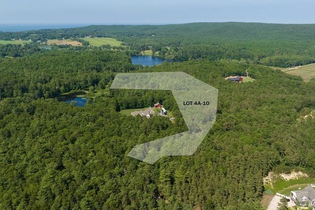 112 Bump Rock Rd, Plymouth, MA 02360