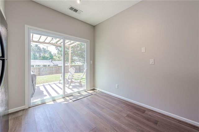 1666 Woodsford Road NW, Kennesaw, GA 30152