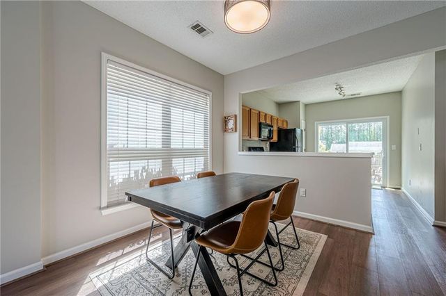 1666 Woodsford Road NW, Kennesaw, GA 30152