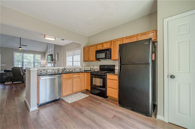 1666 Woodsford Road NW, Kennesaw, GA 30152