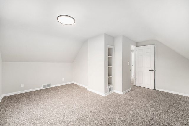 18122 Wentworth Avenue, Lansing, IL 60438