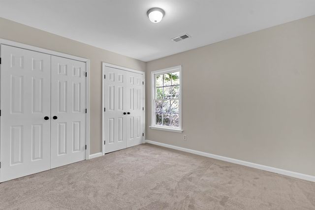 8193 WALNUT CREEK RD, Memphis, TN 38018