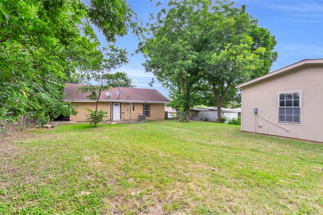 918 Garden Drive, Garland, TX 75040