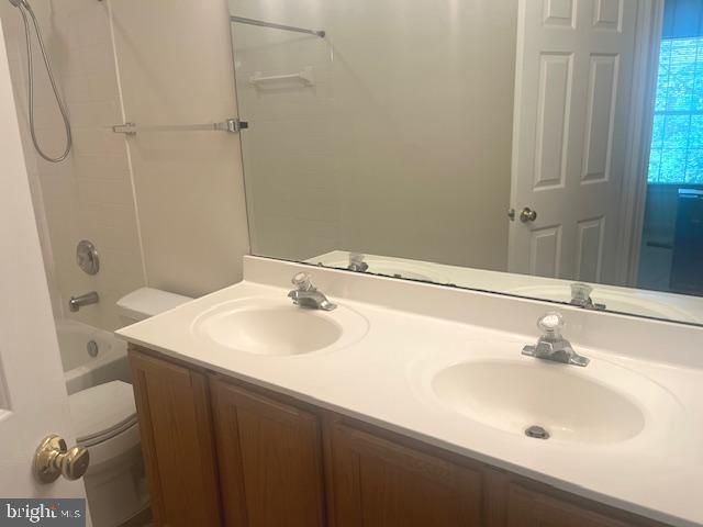 2028 MADRILLON SPRINGS CT, Vienna, VA 22182