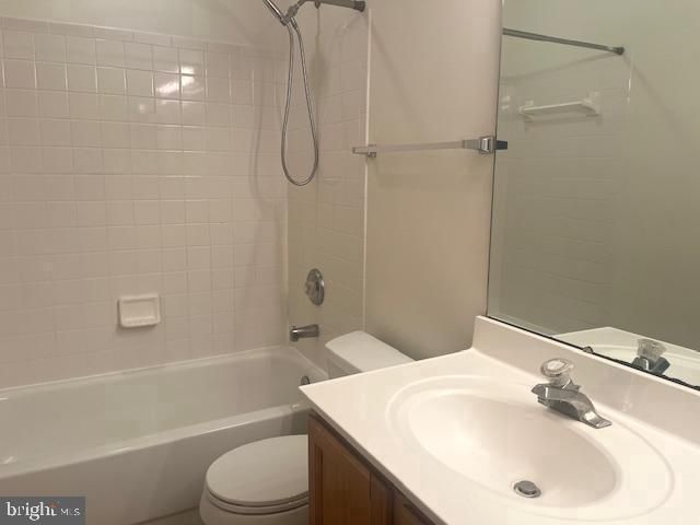 2028 MADRILLON SPRINGS CT, Vienna, VA 22182