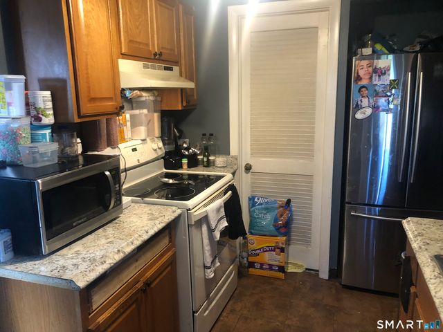 894 Burnside Avenue 2, East Hartford, CT 06108