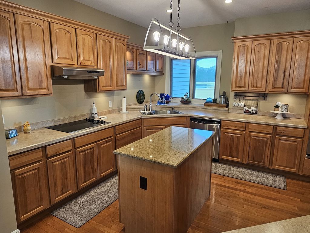 Image 22 of property listing at 15228 E Holland Drive, Mt Vernon, IL 62864