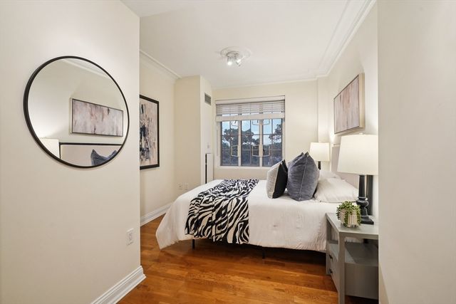 20 Chapel Street B811, Brookline, MA 02446