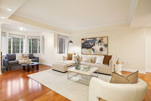 20 Chapel Street B811, Brookline, MA 02446