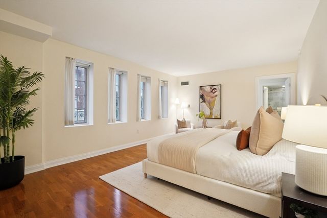 20 Chapel Street B811, Brookline, MA 02446