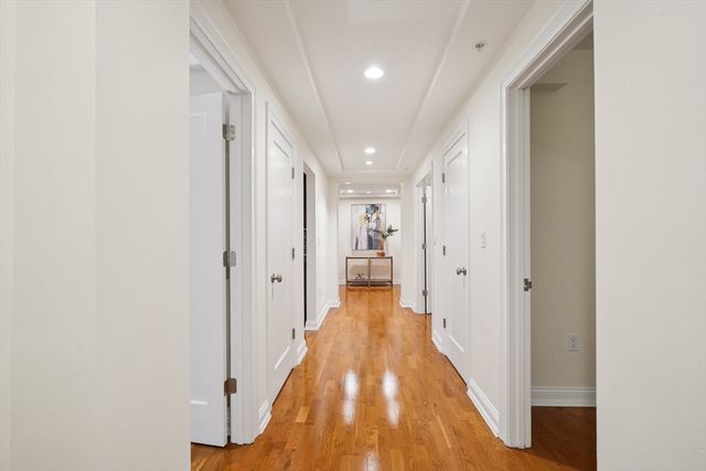 20 Chapel Street B811, Brookline, MA 02446