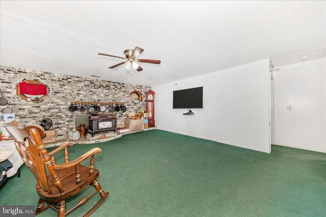 2915 FRY RD, Jefferson, MD 21755