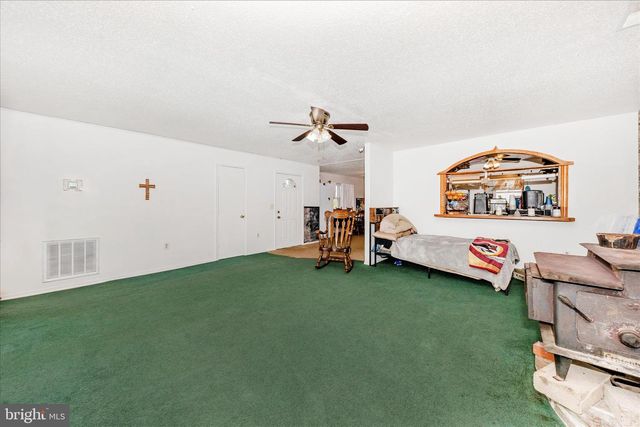 2915 FRY RD, Jefferson, MD 21755