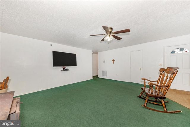 2915 FRY RD, Jefferson, MD 21755