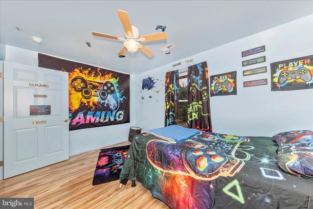 2915 FRY RD, Jefferson, MD 21755