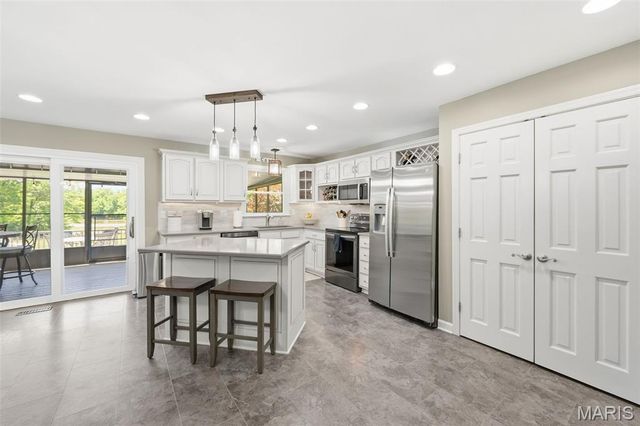 28867 State Highway W, Warrenton, MO 63383