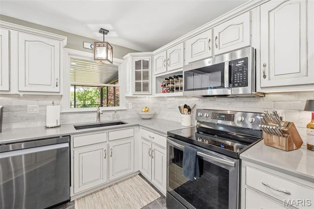 28867 State Highway W, Warrenton, MO 63383