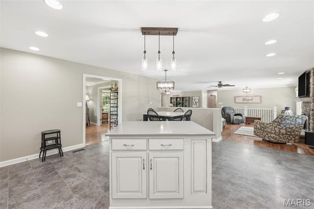 28867 State Highway W, Warrenton, MO 63383