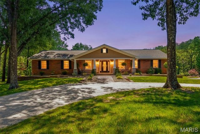 28867 State Highway W, Warrenton, MO 63383