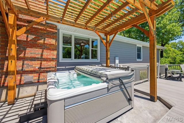 28867 State Highway W, Warrenton, MO 63383