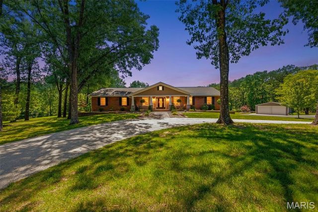 28867 State Highway W, Warrenton, MO 63383