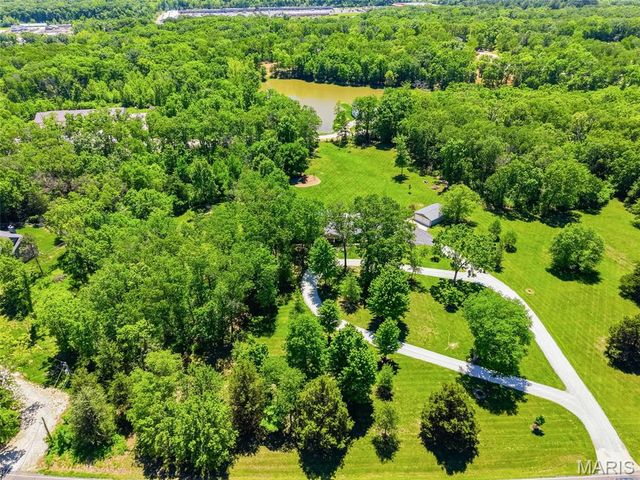 28867 State Highway W, Warrenton, MO 63383