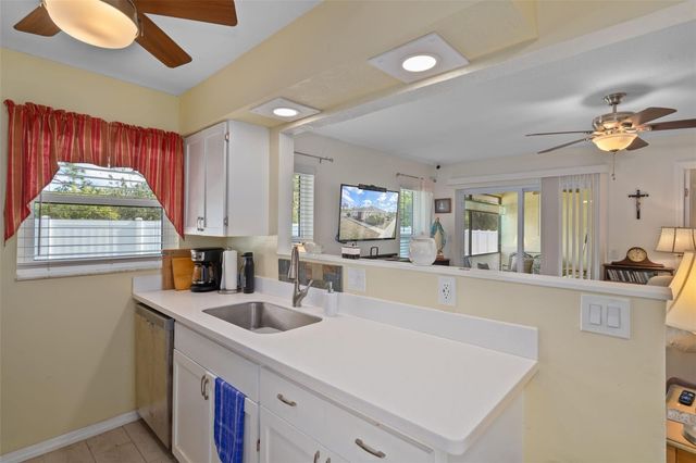 24540 HARBORVIEW ROAD D3, Punta Gorda, FL 33980