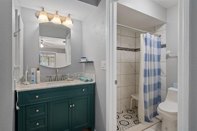 24540 HARBORVIEW ROAD D3, Punta Gorda, FL 33980