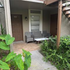 14219 SHADOW MOSS LANE 102, Tampa, FL 33613