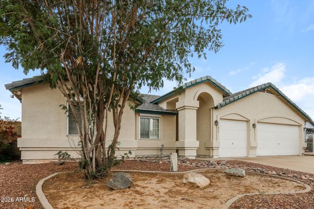 1653 E VINEYARD Road, Phoenix, AZ 85042