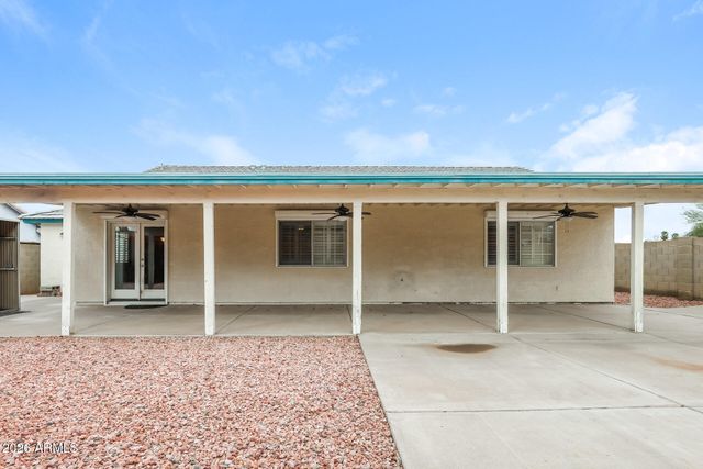 1653 E VINEYARD Road, Phoenix, AZ 85042