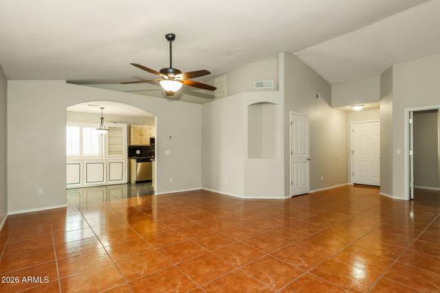 1653 E VINEYARD Road, Phoenix, AZ 85042