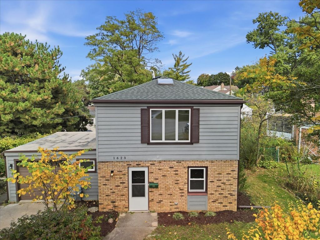 1623 Sawyer Avenue, Wheaton, IL 60187 — photo 2