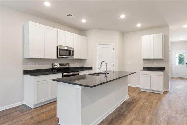 8312 Columbia Court, Palmetto, GA 30268