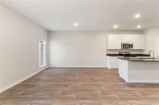 8312 Columbia Court, Palmetto, GA 30268